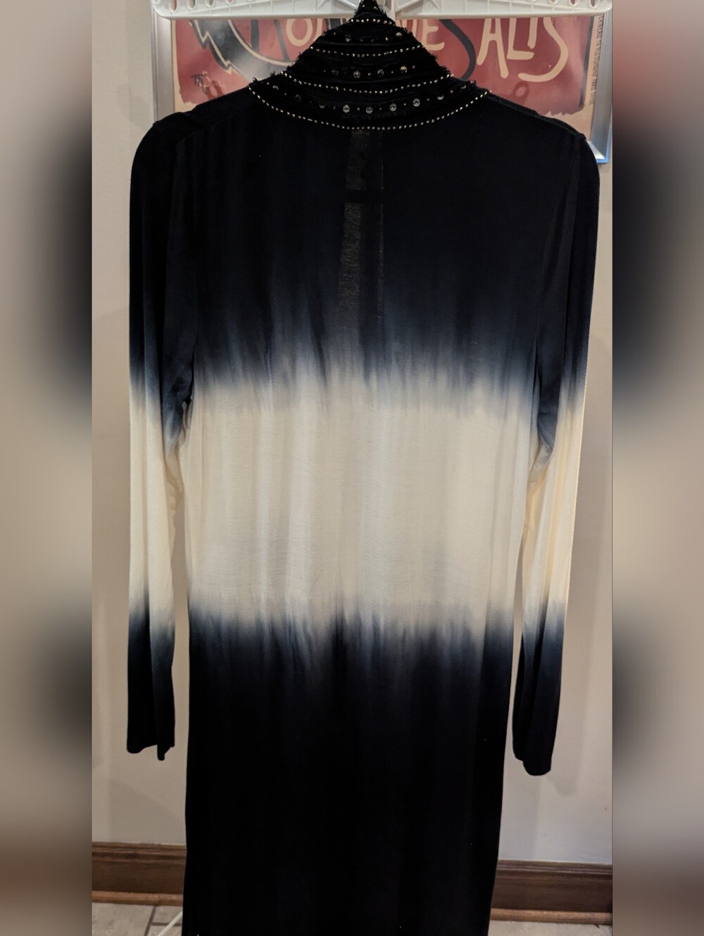$25 BKE Boutique Size M- Ombre Dyed Embellished Cardigan Duster Navy White EUC - Picture 5 of 8